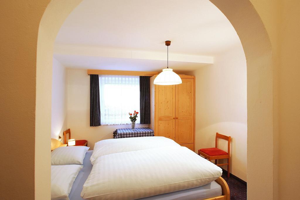 Apartments La Baita Santa Cristina Val Gardena Bilik gambar