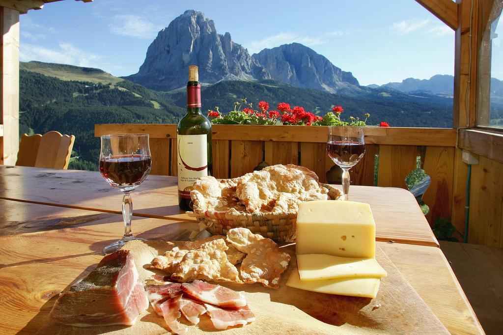 Apartments La Baita Santa Cristina Val Gardena Luaran gambar